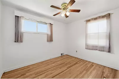 9117 Plateau Dr, Pittsburgh, PA 15237 - Photo 18