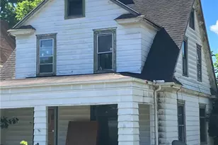 541 Lorain St, Sharon, PA 16146 - Photo 2