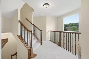 1900 Oakhurst Dr, Pittsburgh, PA 15101 - Photo 8
