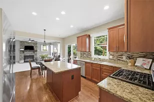 1900 Oakhurst Dr, Pittsburgh, PA 15101 - Photo 8