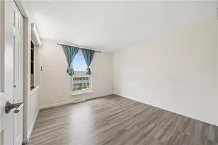 304 S Highlander Heights Dr, Pittsburgh, PA 15116 - Photo 18
