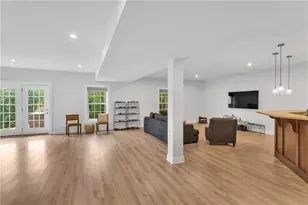 1723 Stevensan Dr, Pittsburgh, PA 15143 - Photo 32