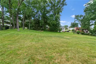2738 Milford Dr, Bethel Park, PA 15102 - Photo 30