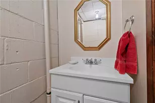 2738 Milford Dr, Bethel Park, PA 15102 - Photo 26