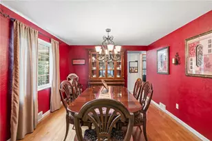 2738 Milford Dr, Bethel Park, PA 15102 - Photo 6