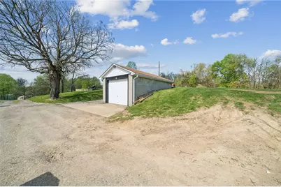 35 Bucey Rd, Hanover Township, PA 15021 - Photo 4