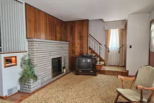 748 Maginn St, Pittsburgh, PA 15214 - Photo 8