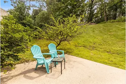 2414 Wedgewood Dr, Pittsburgh, PA 15090 - Photo 34