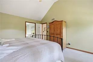 2414 Wedgewood Dr, Pittsburgh, PA 15090 - Photo 32