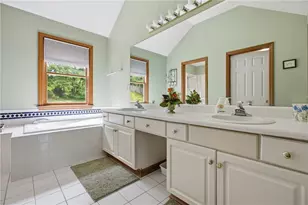 2414 Wedgewood Dr, Pittsburgh, PA 15090 - Photo 32