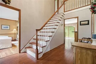 2414 Wedgewood Dr, Pittsburgh, PA 15090 - Photo 8