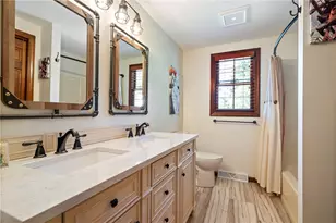 10207 Country Manor Ln, Pittsburgh, PA 15090 - Photo 32