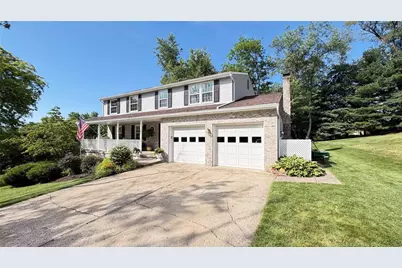 694 Fruitwood Dr, Bethel Park, PA 15102 - Photo 2