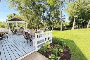 694 Fruitwood Dr, Bethel Park, PA 15102 - Photo 40