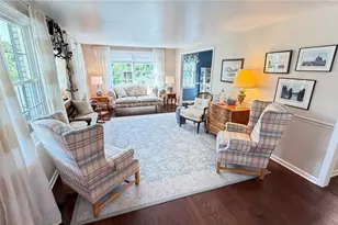 694 Fruitwood Dr, Bethel Park, PA 15102 - Photo 6