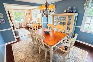 694 Fruitwood Dr, Bethel Park, PA 15102 - Photo 14
