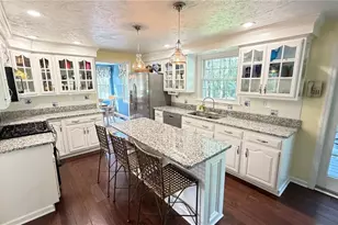694 Fruitwood Dr, Bethel Park, PA 15102 - Photo 12