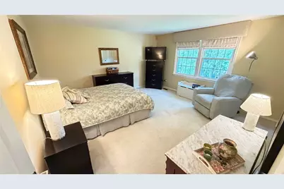 694 Fruitwood Dr, Bethel Park, PA 15102 - Photo 20