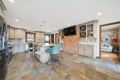 1512 Abers Creek Rd, Pittsburgh, PA 15239 - Photo 4