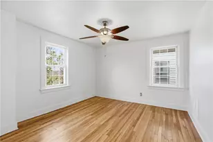 240 Ridgewood Ave, Pittsburgh, PA 15229 - Photo 14