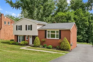 110 N Jamestown Rd, Moon/Crescent Twp, PA 15108 - Photo 2