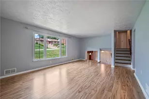 110 N Jamestown Rd, Moon/Crescent Twp, PA 15108 - Photo 6