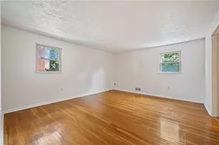 110 N Jamestown Rd, Moon/Crescent Twp, PA 15108 - Photo 14