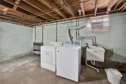 4684 Bowes Ave, West Mifflin, PA 15122 - Photo 22
