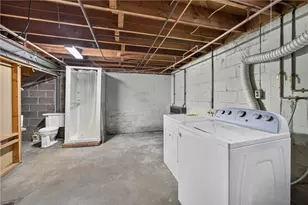 4684 Bowes Ave, West Mifflin, PA 15122 - Photo 24