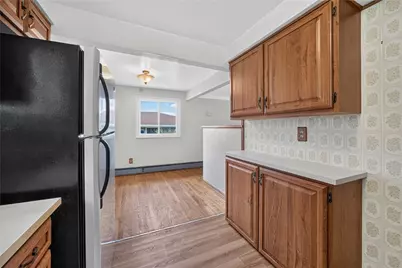 4684 Bowes Ave, West Mifflin, PA 15122 - Photo 12