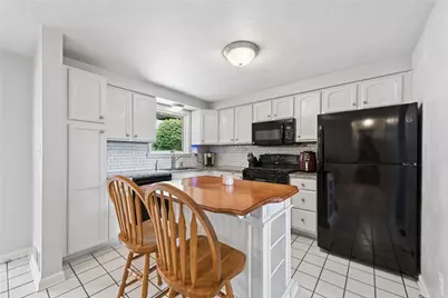 13301 Sylvia Dr, North Huntingdon, PA 15642 - Photo 10