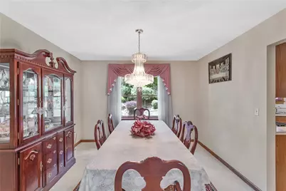 4027 Holiday Park Drive, Murrysville, PA 15668 - Photo 10