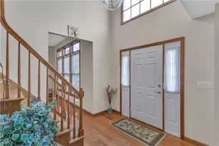 4027 Holiday Park Dr, Murrysville, PA 15668 - Photo 4