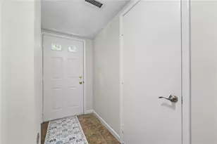 114 Saxonwald Ln, Pittsburgh, PA 15234 - Photo 4