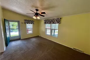806 Center St, Boswell Boro, PA 15531 - Photo 6
