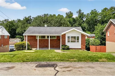 107 Dunbar Dr, Wilkins Township, PA 15235 - Photo 2