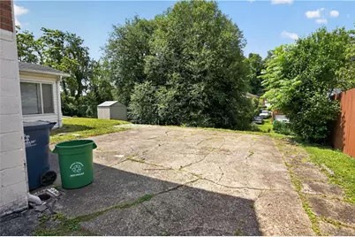 107 Dunbar Dr, Wilkins Township, PA 15235 - Photo 8