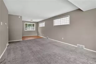 107 Dunbar Dr, Wilkins Township, PA 15235 - Photo 16