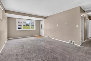 107 Dunbar Dr, Wilkins Township, PA 15235 - Photo 12
