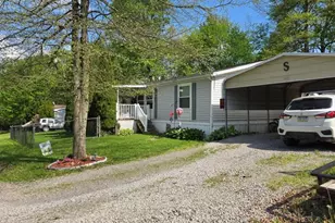 590 Primrose Ln, Brady Township, PA 16057 - Photo 2