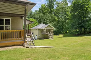 1351-1353 Mt Pleasant Rd, Hempfield Township, PA 15601 - Photo 2