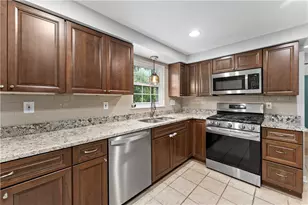 1185 Satellite Cir, Pittsburgh, PA 15241 - Photo 10