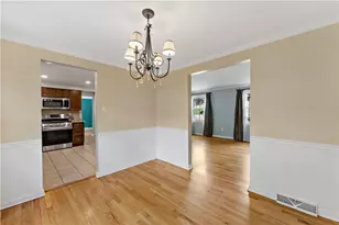 1185 Satellite Cir, Pittsburgh, PA 15241 - Photo 8
