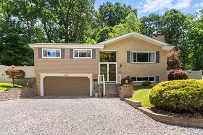 118 Merwood Dr, Ross Twp, PA 15214 - Photo 1