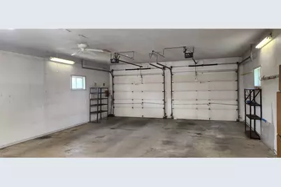 386 Pittsburgh Circle, Ellwood City, PA 16117 - Photo 8