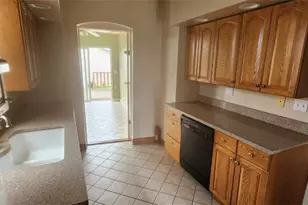386 Pittsburgh Cir, Ellwood City, PA 16117 - Photo 12