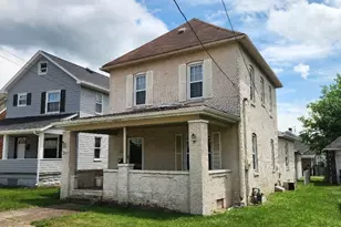 386 Pittsburgh Cir, Ellwood City, PA 16117 - Photo 2