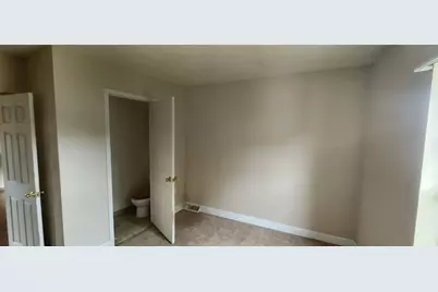 386 Pittsburgh Circle, Ellwood City, PA 16117 - Photo 22