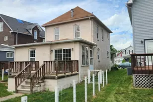 386 Pittsburgh Cir, Ellwood City, PA 16117 - Photo 4