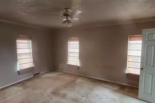 386 Pittsburgh Cir, Ellwood City, PA 16117 - Photo 20